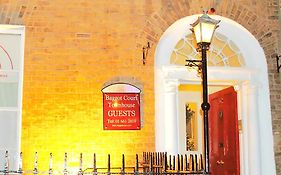 Baggot Court Townhouse